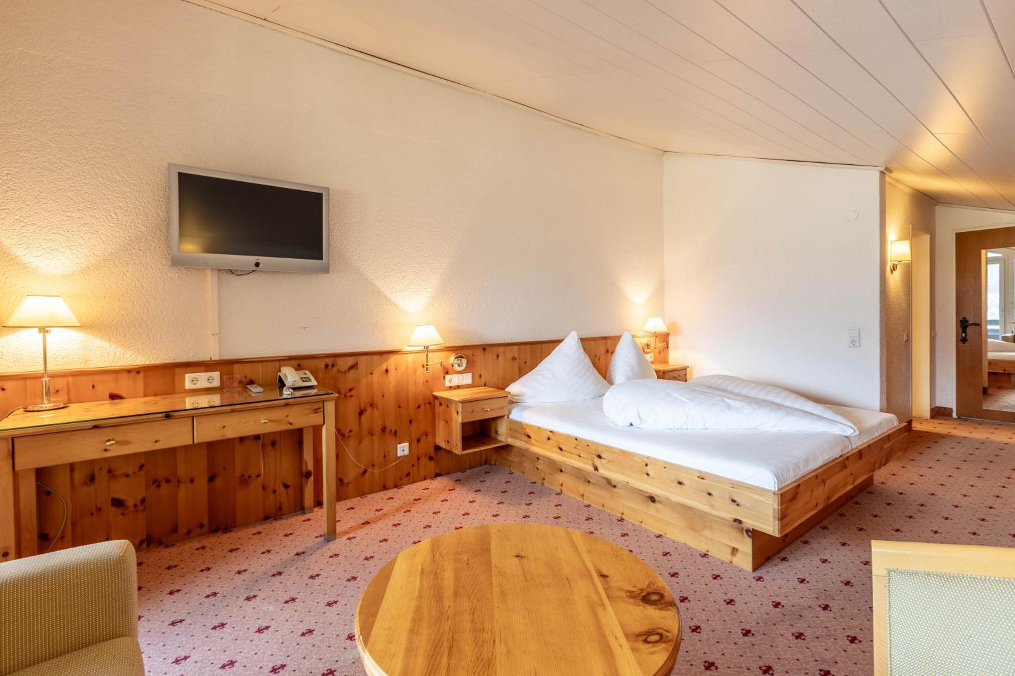Keyone Rooms Montafon Schruns ภายนอก รูปภาพ
