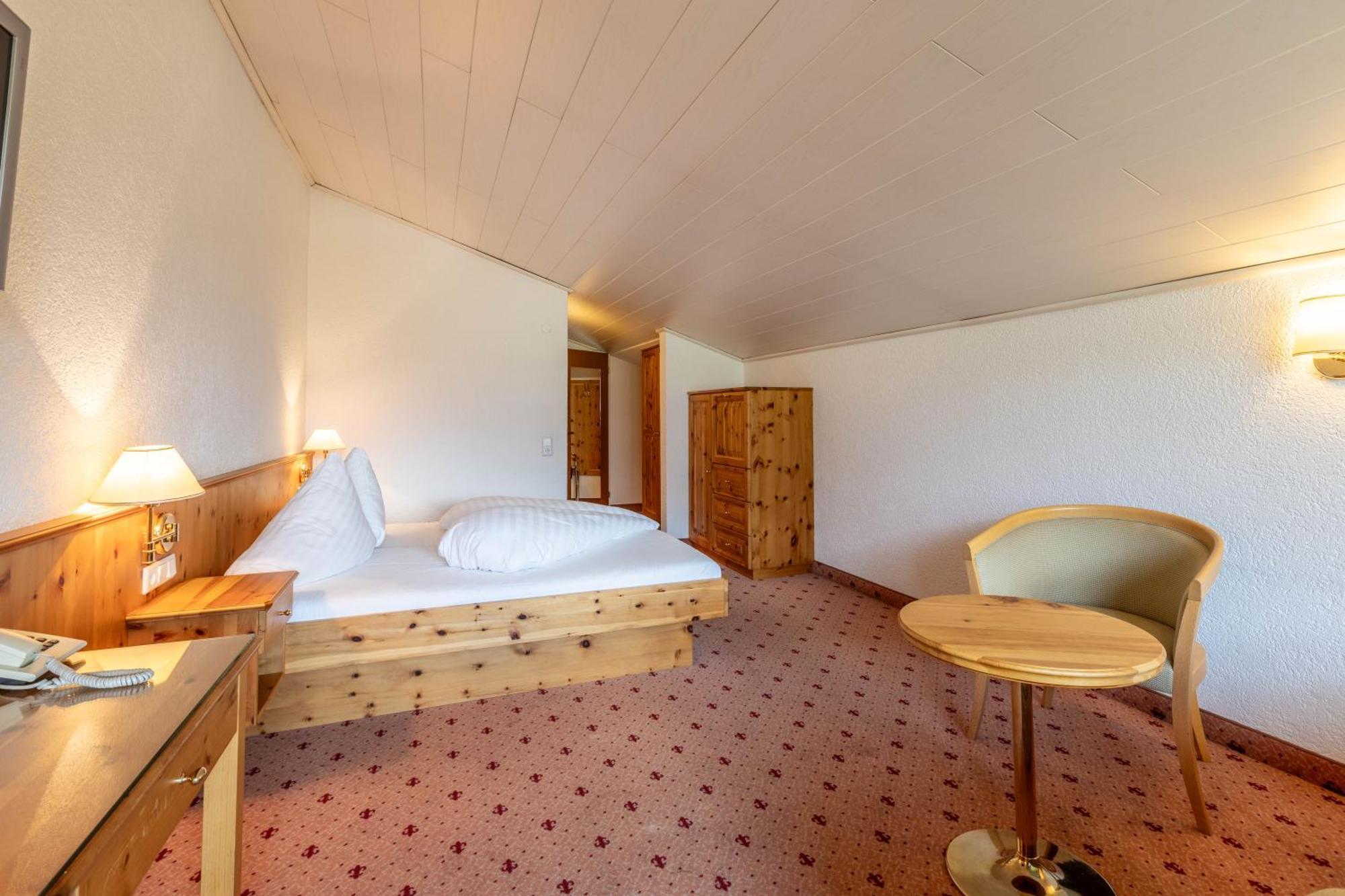 Keyone Rooms Montafon Schruns ภายนอก รูปภาพ